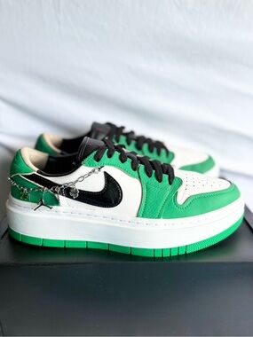 AUTHENTIC LIKE NEW Women’s Jordan 1 Elevate Low SE Lucky Green size 10W / 8.5M